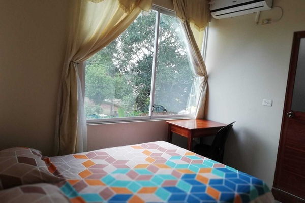 Comfort Single Room | WiFi (free), bed sheets