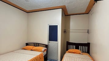 Quarto duplo família | Wi-Fi de cortesia, roupa de cama