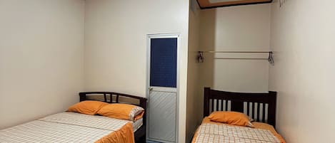 Chambre Familiale avec lits jumeaux