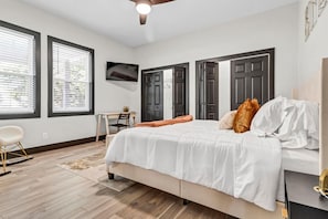 3 bedrooms, iron/ironing board, travel crib, free WiFi