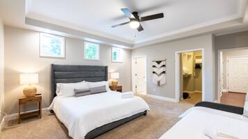 4 bedrooms, iron/ironing board, travel cot, free WiFi