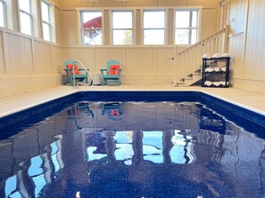 Indoor pool, a heated pool - Osterley Cottage ~ Indoor Pool ~ Hot Tub (Sevierville)