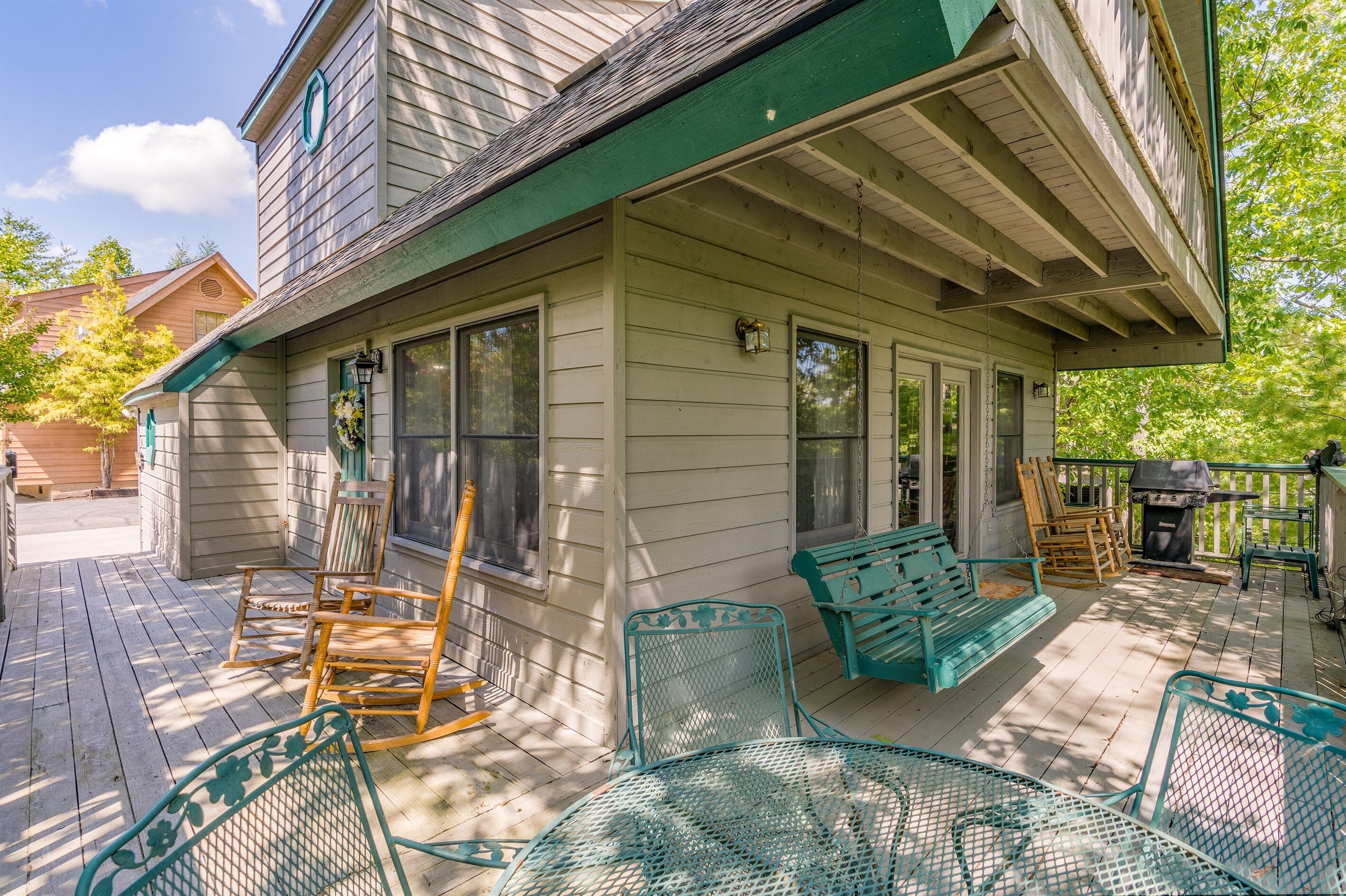 $940 of Free Tickets! 3-Bed Cabin: Pigeon Forge!⛰️