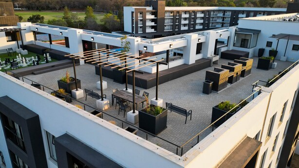 Outdoor dining - Waterkloof on Main (Pretoria)