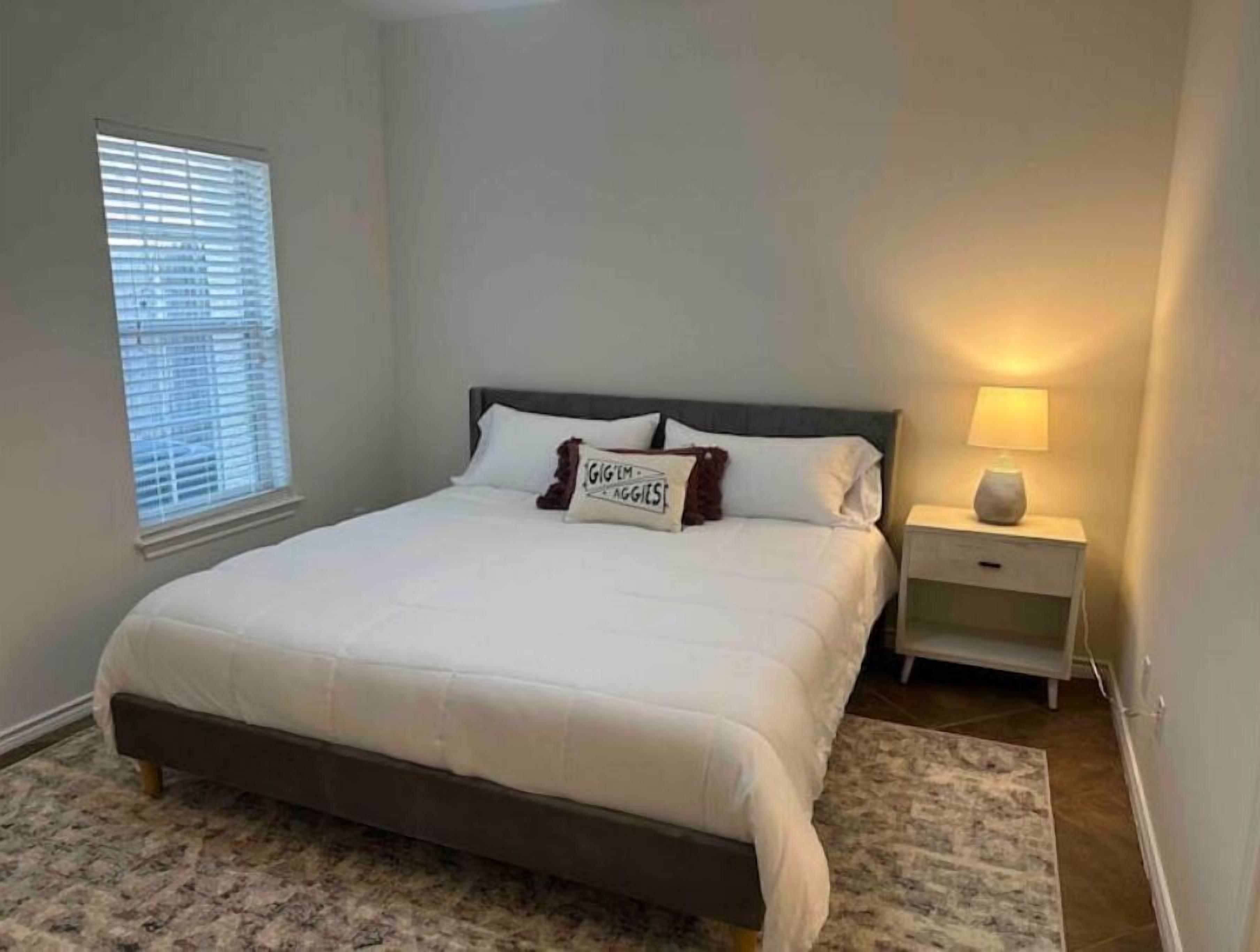 3 habitaciones, wifi gratis y ropa de cama 