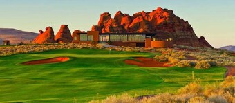 Activities and Amenities: Pet Friendly + Golf + Sand Dune