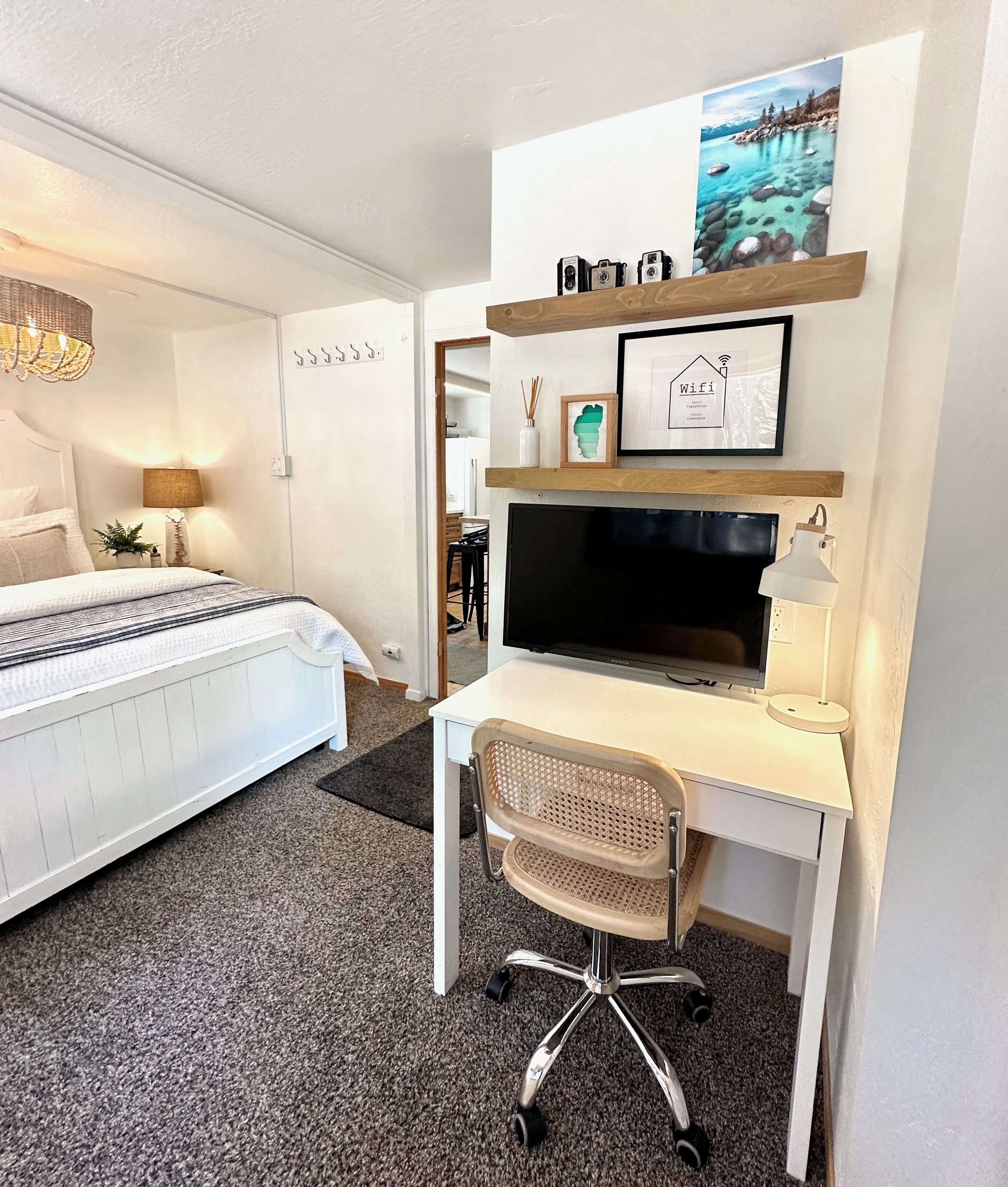 2 bedrooms, desk, iron/ironing board, travel crib