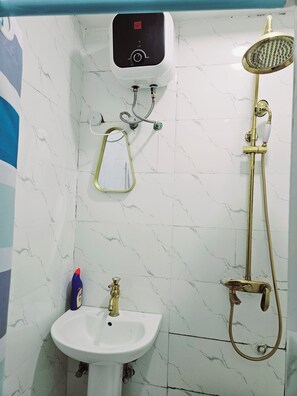 Handtücher, Seife, Toilettenpapier