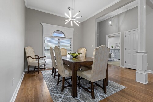 HUGE home office space Little Rock Jacuzzi Bath