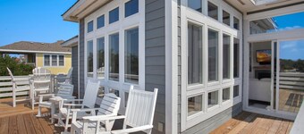 Otter Banks: Pool, Tiki Bar, 3-Min Walk Beach