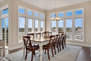 Dining - Otter Banks: Pool, Tiki Bar, 3-Min Walk Beach (Corolla)