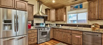 Lake Views and Mountain Luxury Lx66