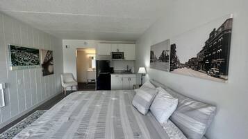 Strygejern/strygebræt, Wi-Fi, sengetøj