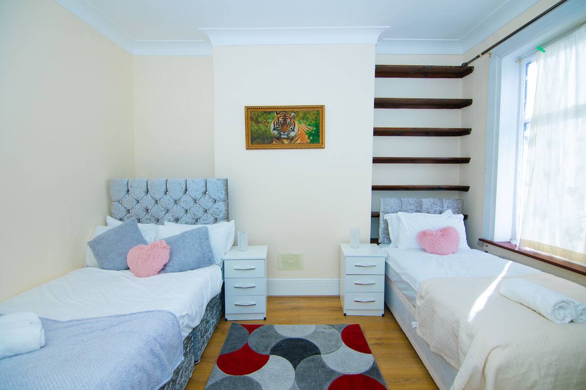 Family Triple Room, Shared Bathroom