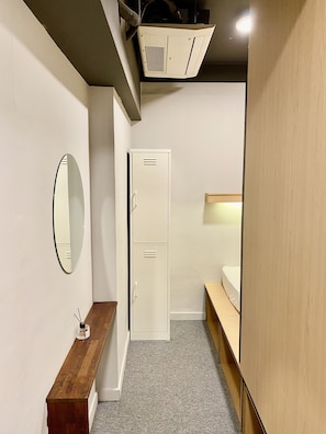 306 (Woman Only Private Room) | Individuelt design, mørklægningsgardiner, strygejern/strygebræt