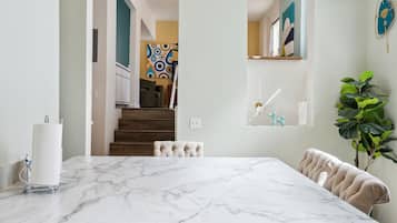 Suite 104 | Private kitchen