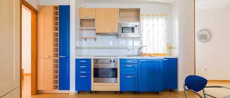 Fridge, microwave, oven, toaster