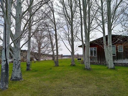 Yellowstone River Retreat in Big Timber, Montana!! A few minutes from Downtown.
