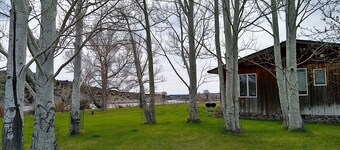 Yellowstone River Retreat in Big Timber, Montana!! A few minutes from Downtown.
