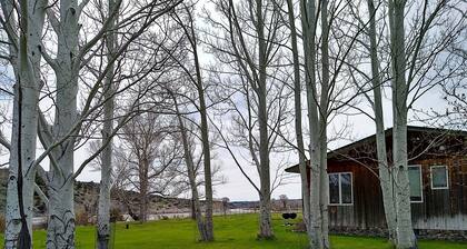 Yellowstone River Retreat in Big Timber, Montana!! A few minutes from Downtown.