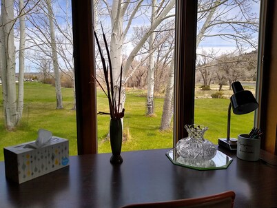 Yellowstone River Retreat in Big Timber, Montana!! A few minutes from Downtown.