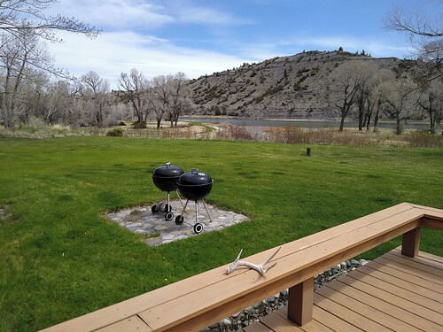 Yellowstone River Retreat in Big Timber, Montana!! A few minutes from Downtown.