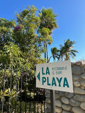 Exterior detail - New, 2 king bed casita, Town Center, Private Gardens, 2 minutes to Beach   (Los Barriles)