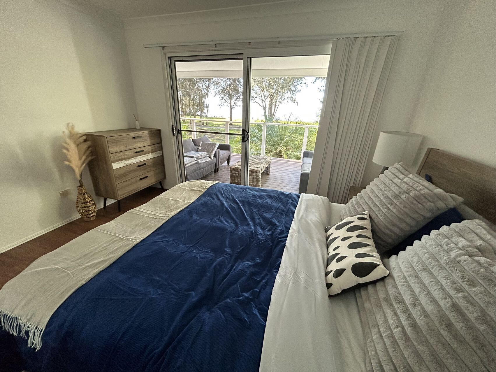 3 bedrooms, desk, iron/ironing board, travel cot