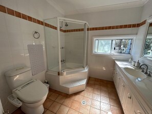 Free toiletries, hair dryer, towels, soap