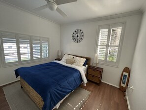 3 bedrooms, desk, iron/ironing board, travel cot