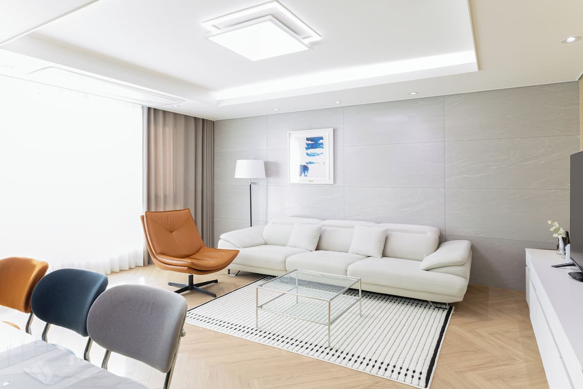 Junior Deluxe (Accessible) | Living area