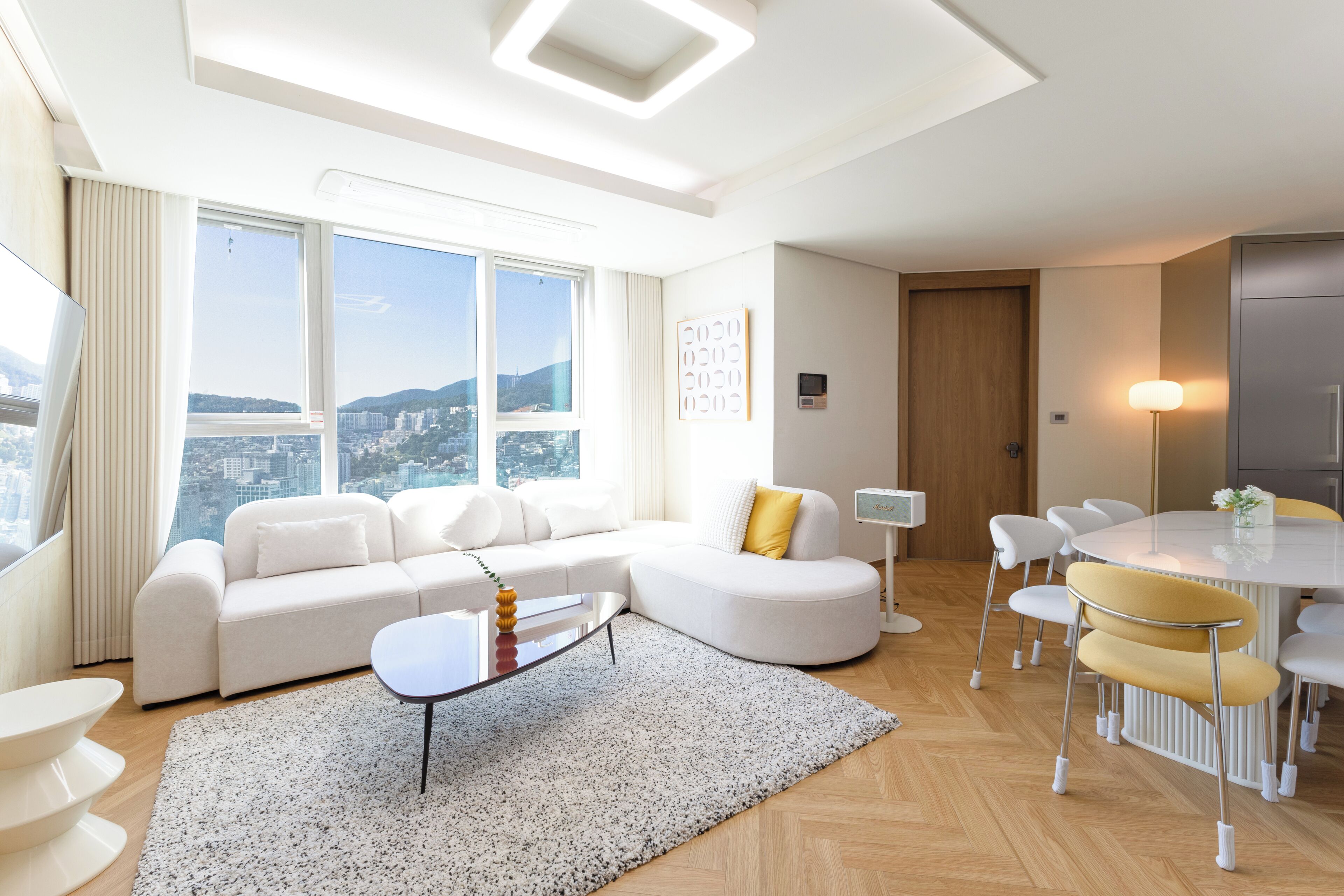 Connecting Suites C | Coin séjour | Chauffage par le sol