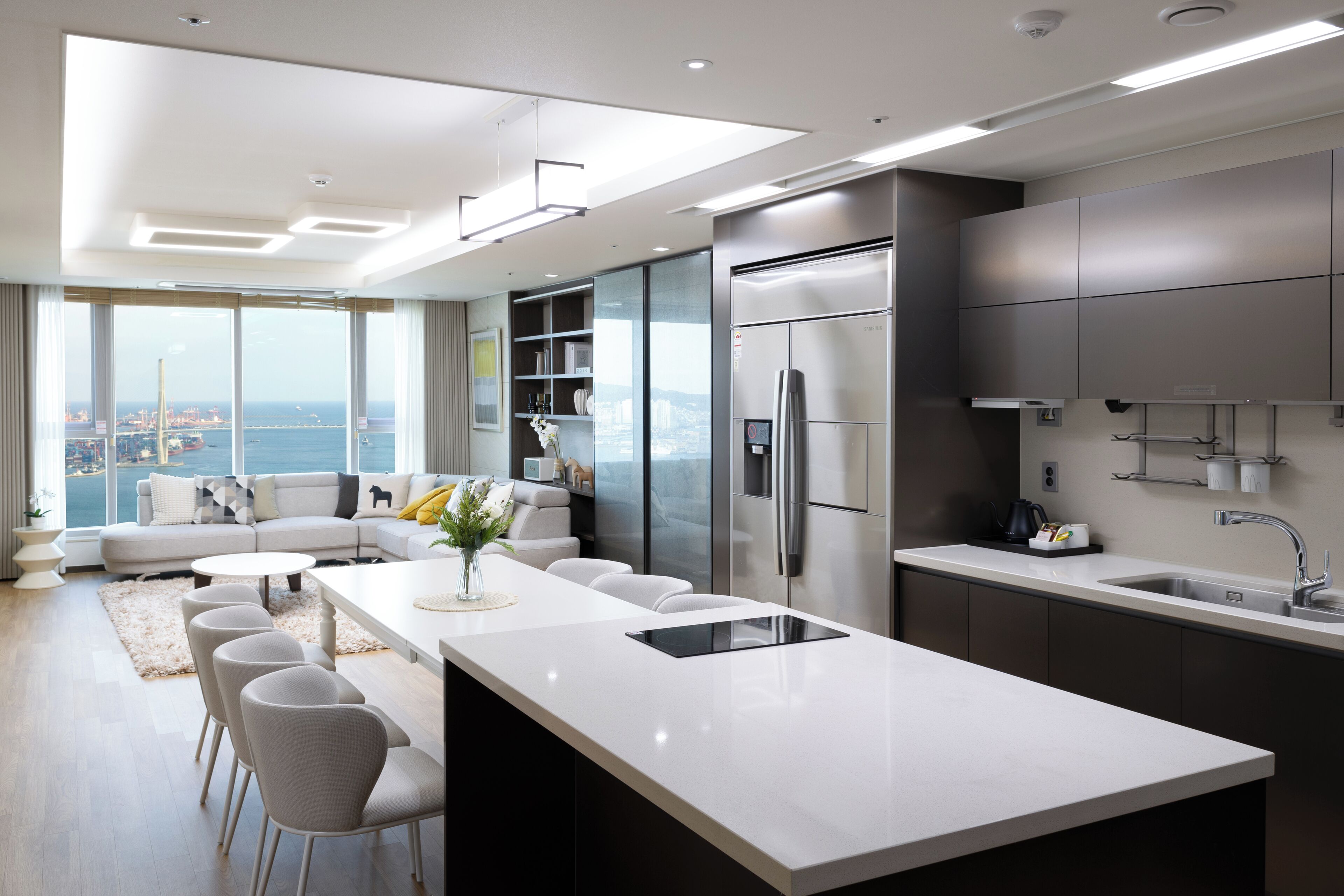 Family Suite Ocean A | Private kitchen | Fridge, microwave, stovetop, rice cooker