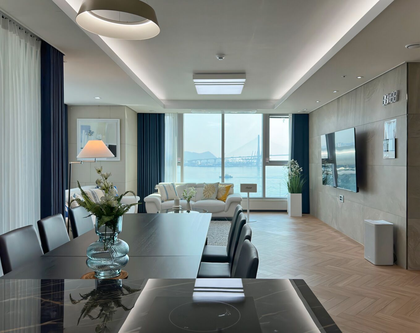 Grand Suite Ocean B | Servicio de comidas en la habitación