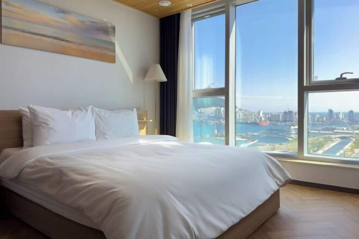 2 habitaciones, ropa de cama de alta calidad y cortinas blackout