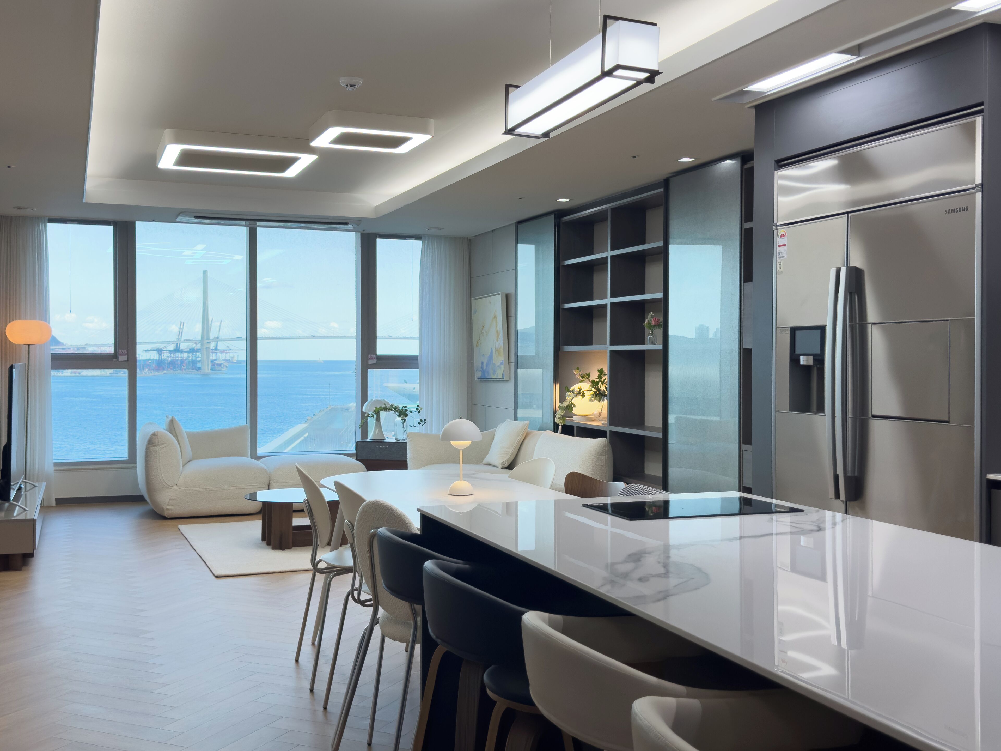 Family Suite Ocean C | In-room dining