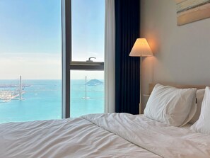 Family Suite Ocean B | Sengetøy av topp kvalitet, blendingsgardiner og wi-fi (inkludert)