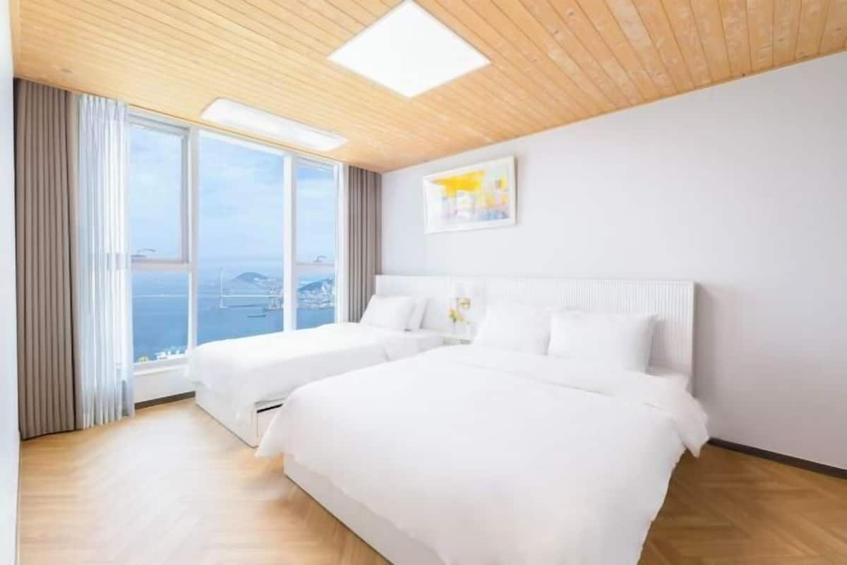 2 habitaciones, ropa de cama de alta calidad y cortinas blackout