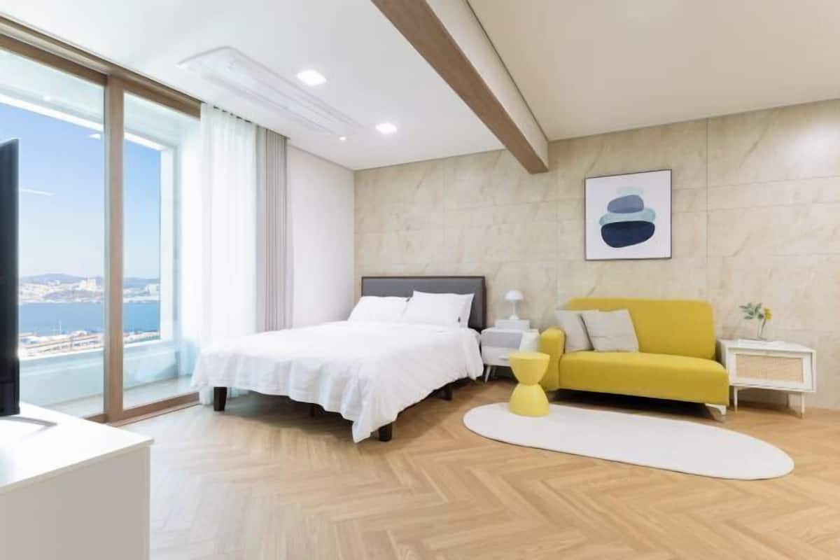 2 habitaciones, ropa de cama de alta calidad y cortinas blackout