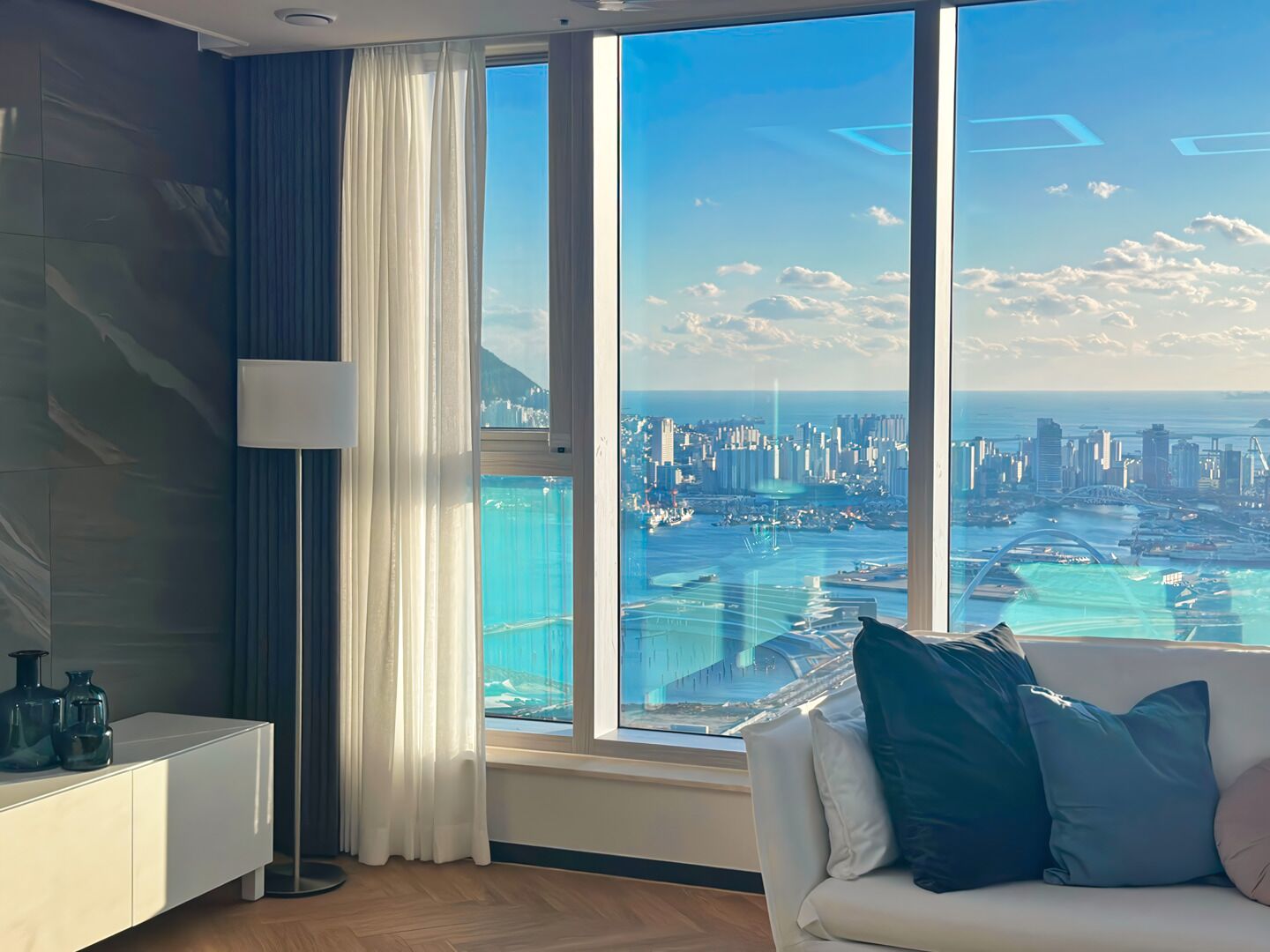 Executive Suite Marina A | Área de estar | Pisos aquecidos