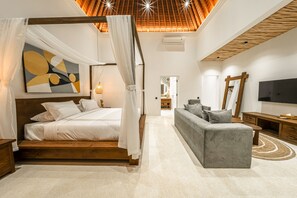 Individually decorated, individually furnished, desk, laptop workspace - Brand New Harmony Villa by DH (Ubud)