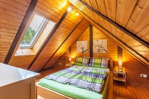 1 bedroom, free WiFi, bed sheets