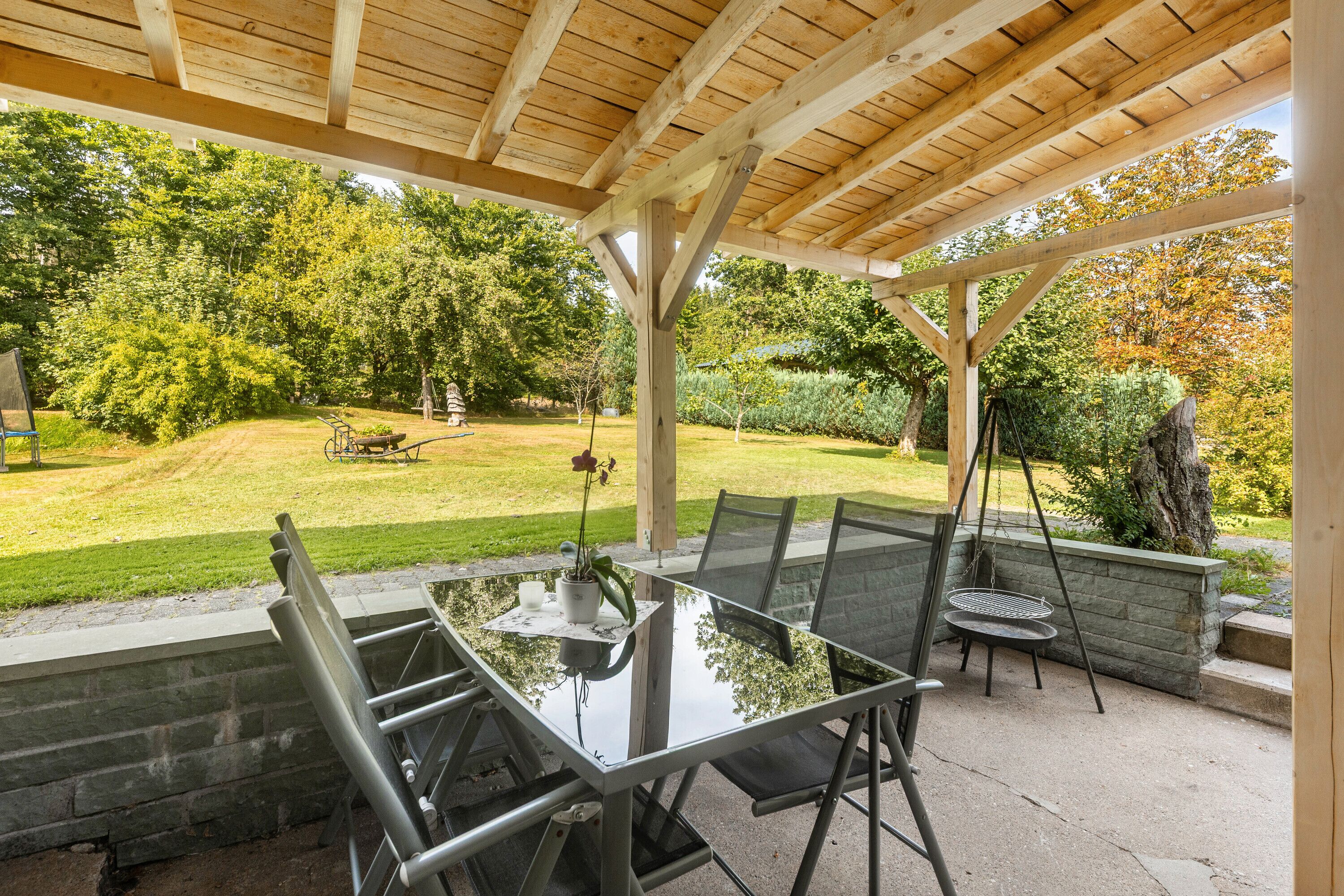 屋外ダイニングエリア