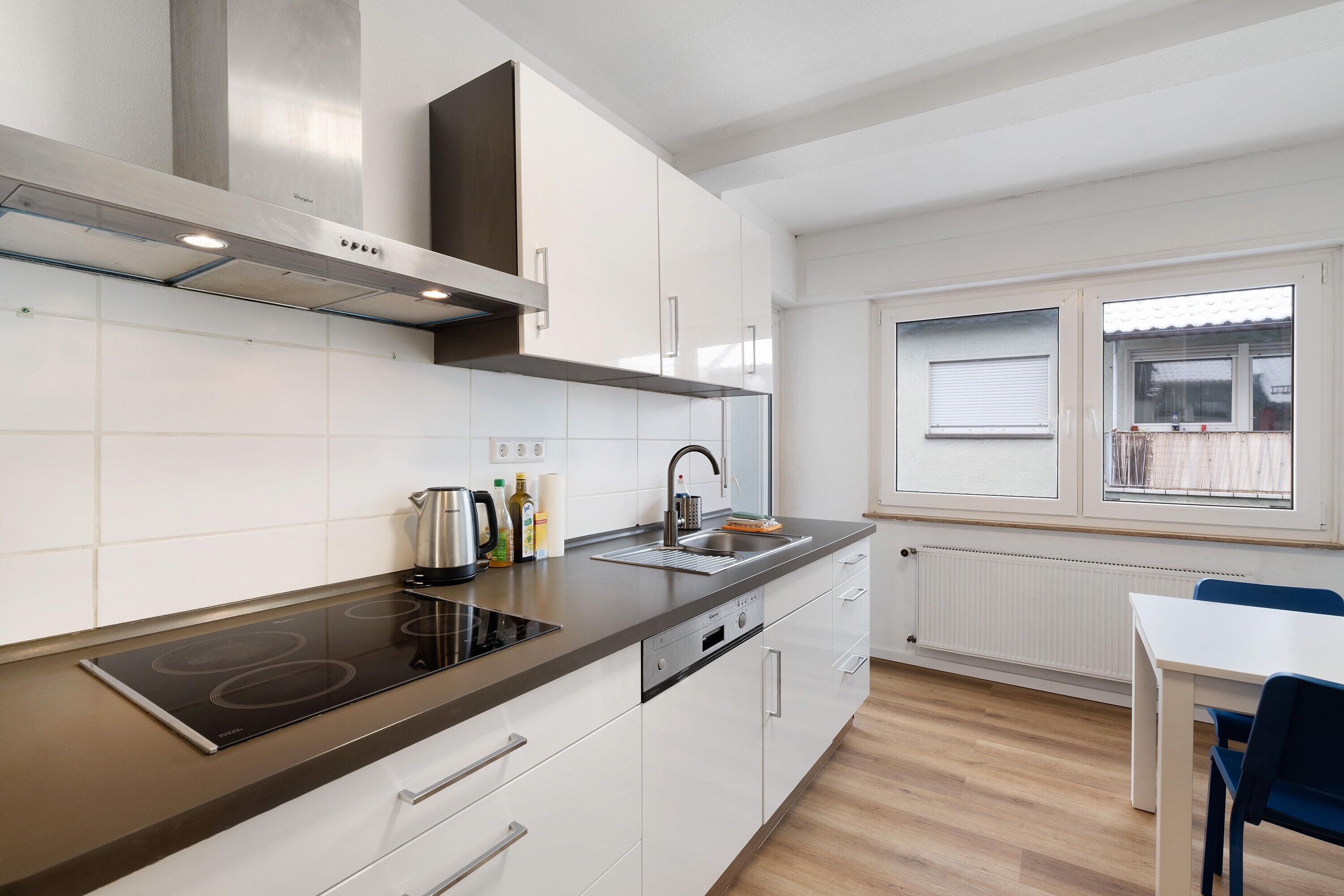 Kühlschrank, Herdplatte, Geschirrspüler