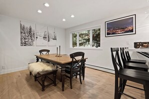 Dining - Peaceful Pines - close to Vail on Bus Route (Vail)