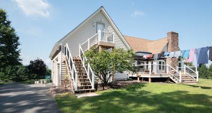 Cozy apartment on Amish Farm