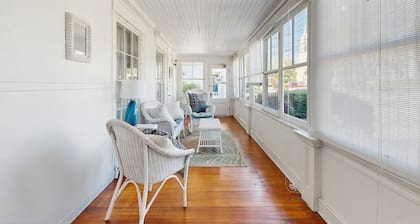 Historic home steps from the harbor with enclosed porches & gorgeous deck