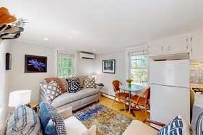 TV - Sunset Serenade | Nautical condo in Provincetown (Provincetown)