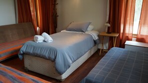 5 bedrooms, WiFi, bed sheets - Beautiful Country and Mountain House (Pirque)