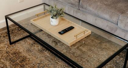 Cozy Casita tucked away at the end of a quiet cul-de-sac